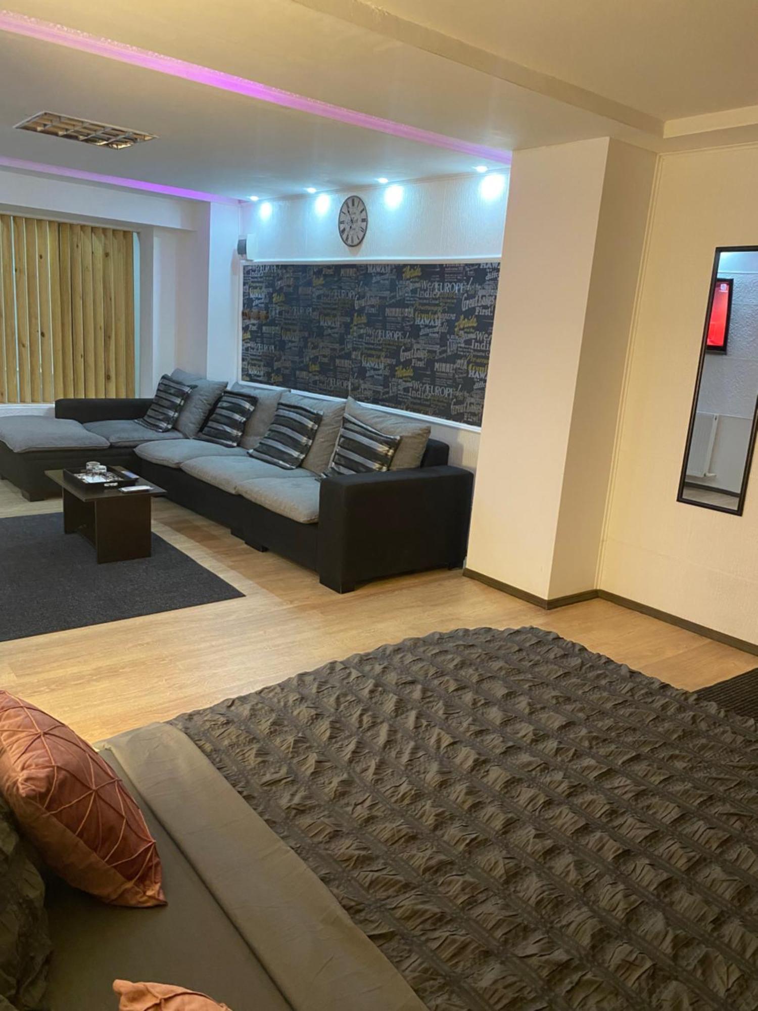 Karra Hotels Voluntari Экстерьер фото
